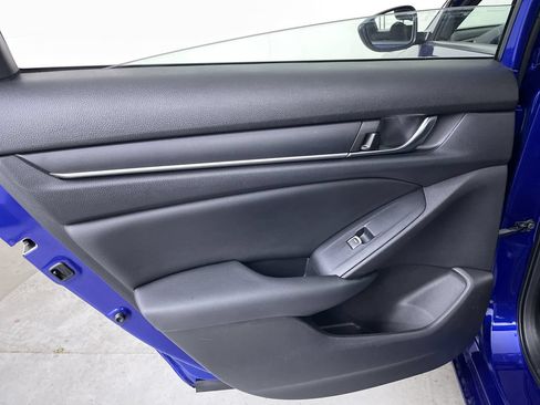 Used 2022 Honda Accord Sport image 18
