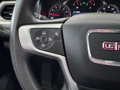 Certified 2023 GMC Acadia SLE w/ Driver Convenience Package image 15