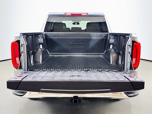 Used 2026 GMC Sierra 1500 SLT RWD image 24