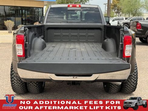 Used 2024 RAM 3500 Tradesman w/ Chrome Appearance Group AWD/4WD image 7