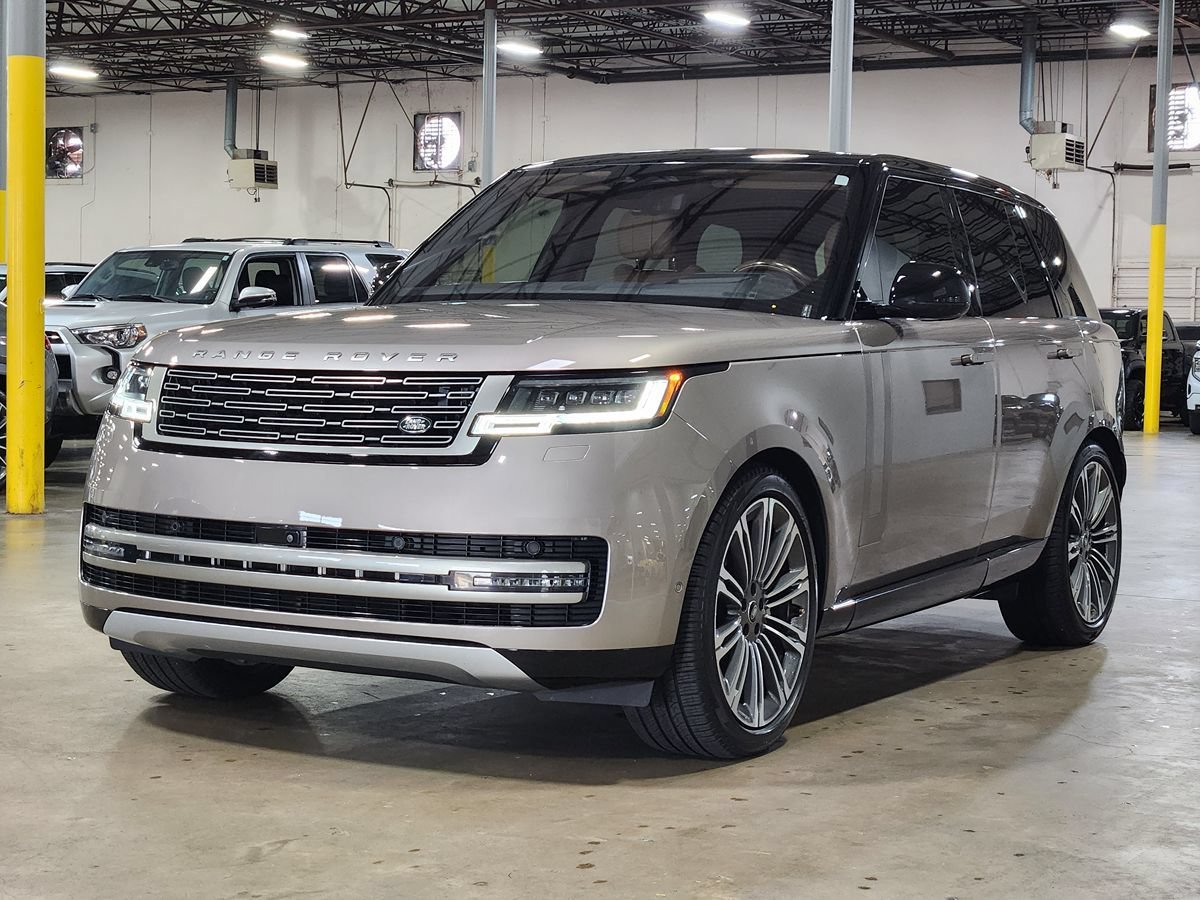 Used 2023 Land Rover Range Rover SE AWD/4WD image 4