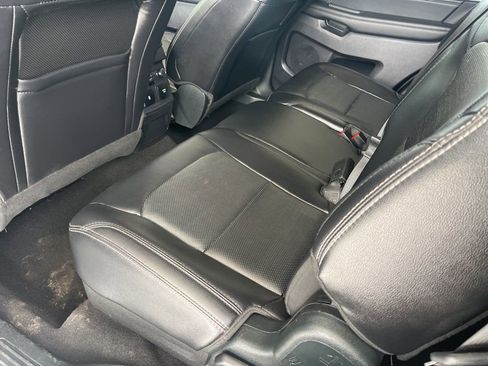 Used 2019 Ford Explorer Limited w/ Class III Trailer Tow Package image 34