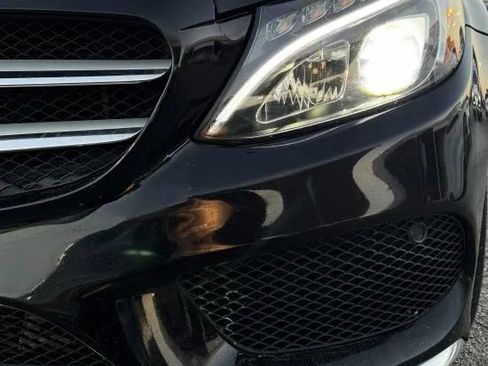 Used 2015 Mercedes-Benz C 300 C 300 4MATIC Sedan 4D image 9