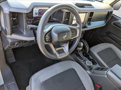 Used 2022 Ford Bronco 4-Door image 10