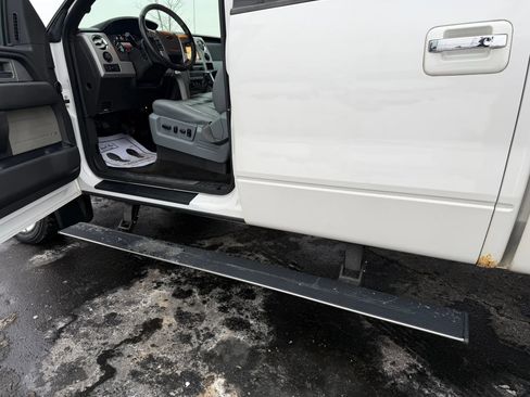 Used 2011 Ford F150 Lariat Limited image 17