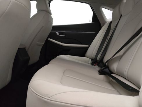 Used 2023 Hyundai Sonata SE FWD image 18