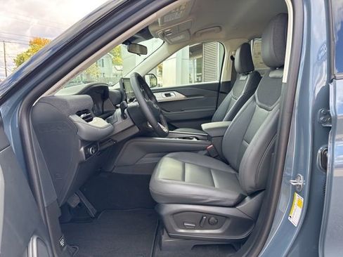 New 2026 Ford Explorer Active w/ Active Comfort Package image 15