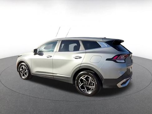 Used 2025 Kia Sportage LX image 16