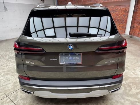 Certified 2024 BMW X5 xDrive40i w/ Premium Package image 4