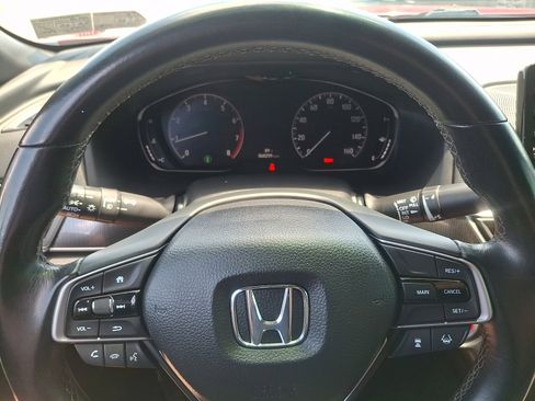 Used 2018 Honda Accord Sport image 18