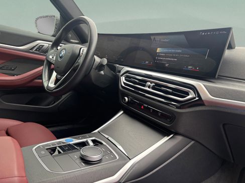 Used 2023 BMW i4 eDrive35 w/ Premium Package image 27