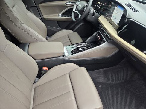 Certified 2025 Audi Q5 Premium Plus w/ Premium Plus image 16