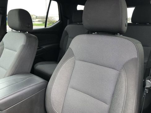 Used 2023 Chevrolet Traverse LT w/ LPO, Floor Liner Package AWD/4WD image 23