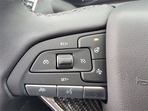 Certified 2024 Cadillac XT6 Sport w/ Technology Package image 17