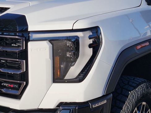 New 2026 GMC Sierra 2500 AT4X image 5