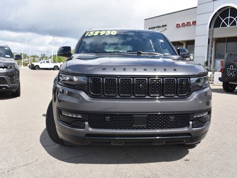 Used 2024 Jeep Wagoneer Series II w/ Convenience Group I image 4
