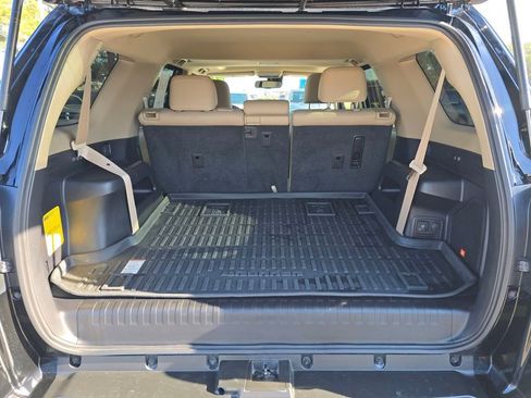 Used 2022 Toyota 4Runner Limited image 23
