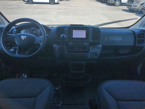 Used 2025 RAM ProMaster 2500 w/ U-Haul Equipment Group FWD image 16
