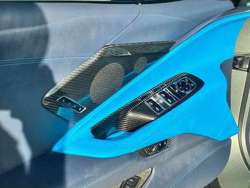 Used 2023 Chevrolet Corvette Stingray Premium Conv w/ Z51 Performance Package RWD image 18