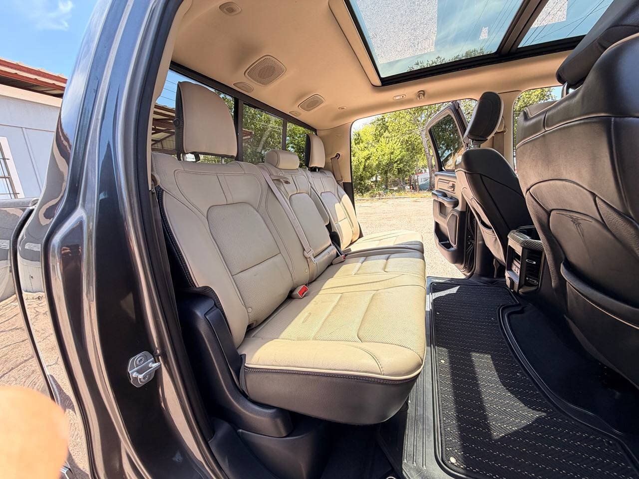 Used 2019 RAM 1500 Limited w/ Advanced Safety Group AWD/4WD image 16