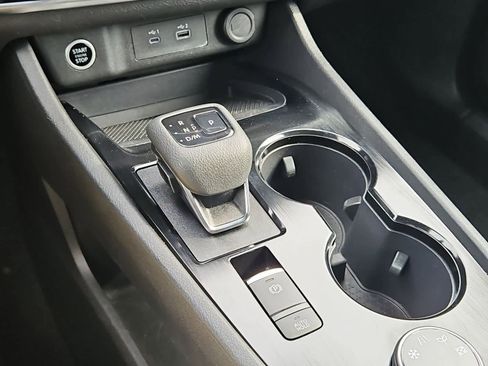 Used 2023 Nissan Rogue S image 30