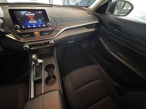 Used 2026 Nissan Altima 2.5 SV FWD image 34
