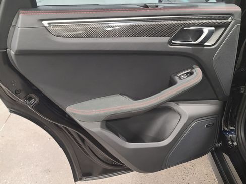 New 2026 Porsche Macan GTS image 26