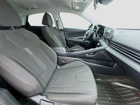 Used 2023 Hyundai Elantra SEL FWD image 18