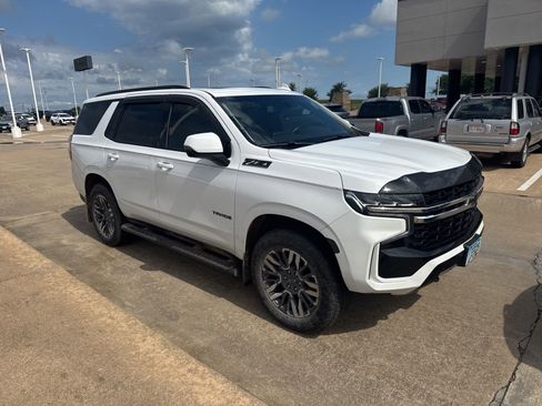 Used 2021 Chevrolet Tahoe Z71 w/ Z71 Off-Road Package AWD/4WD image 8