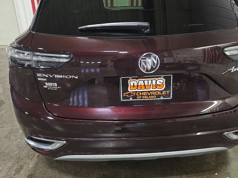 Used 2021 Buick Envision Avenir w/ Technology Package II image 7