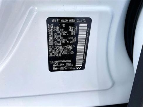 New 2026 INFINITI QX80 Luxe w/ Cargo Package AWD/4WD image 15