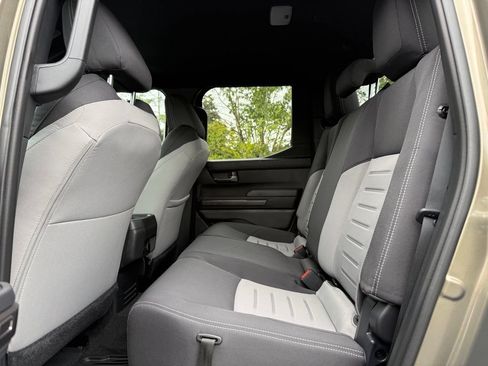 Certified 2025 Toyota Tacoma TRD Sport AWD/4WD image 15