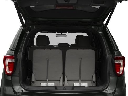 Used 2016 Ford Explorer XLT w/ Equipment Group 201A image 13