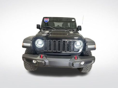 Used 2025 Jeep Wrangler Unlimited Rubicon image 8