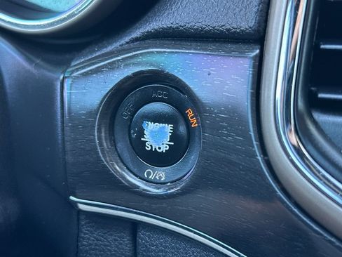 Used 2017 Jeep Grand Cherokee Limited w/ Luxury Group II RWD image 22