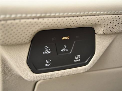 New 2026 Volkswagen Atlas SEL image 11