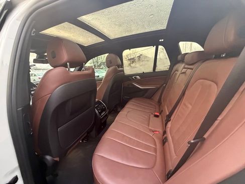 Used 2021 BMW X5 xDrive40i image 14