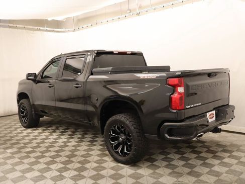 Used 2022 Chevrolet Silverado 1500 Custom Trail Boss AWD/4WD image 3