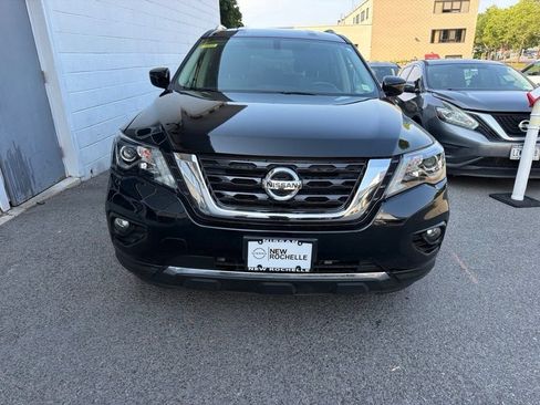 Used 2019 Nissan Pathfinder SV AWD/4WD image 2