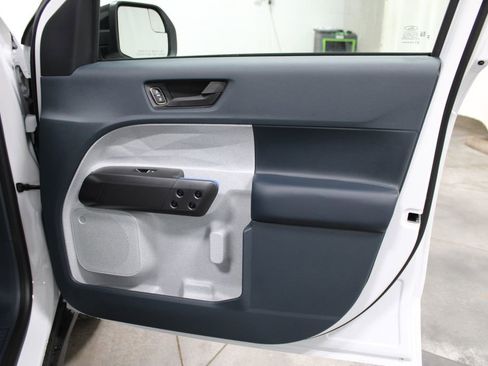 New 2025 Ford Maverick XLT w/ XLT Luxury Package image 30