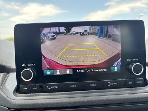 Used 2023 Honda Accord EX image 18