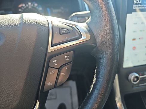 Used 2024 Ford Edge Titanium AWD/4WD image 18
