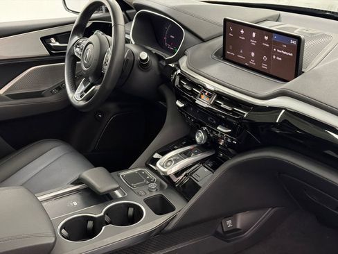 Used 2024 Acura MDX SH-AWD image 9