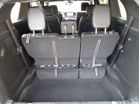 Used 2025 Chrysler Pacifica Select FWD image 23