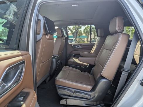 Used 2023 Chevrolet Tahoe High Country w/ Advanced Technology Package AWD/4WD image 9