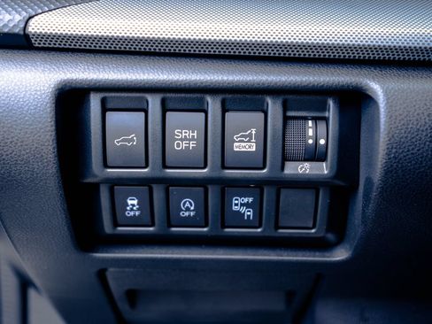 Used 2021 Subaru Forester Limited w/ Popular Package #3 AWD/4WD image 28