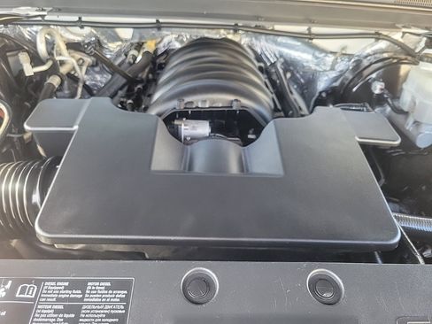 Certified 2018 Chevrolet Tahoe LS image 10