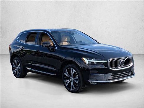 Used 2022 Volvo XC60 B6 Inscription w/ Climate Package AWD/4WD image 3