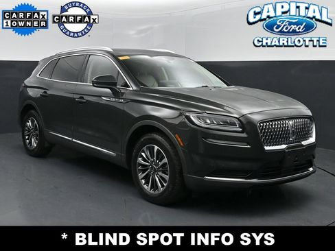 Used 2023 Lincoln Nautilus FWD image 3