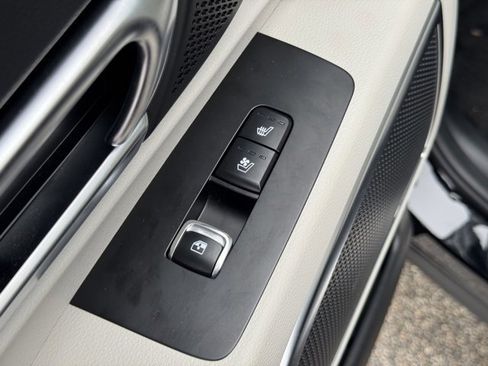 Used 2024 Kia Telluride SX Prestige image 17